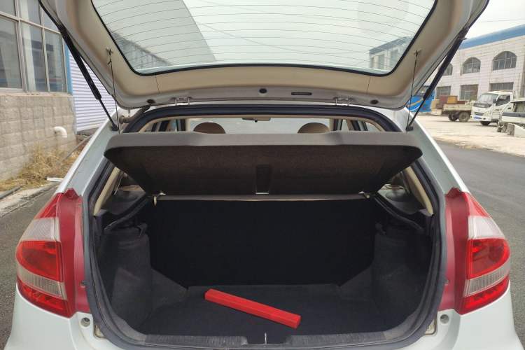 Used Chery Fengyun 2 2016 1.5L Manual Value Edition Trunk