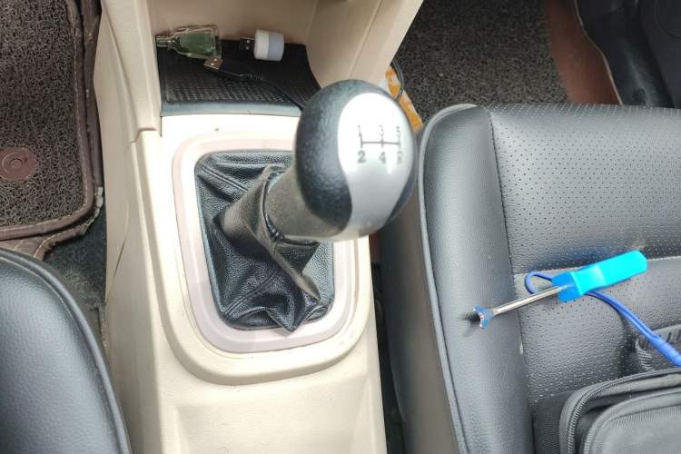 Used Chery Fengyun 2 2016 1.5L Manual Value Edition Gear Lever