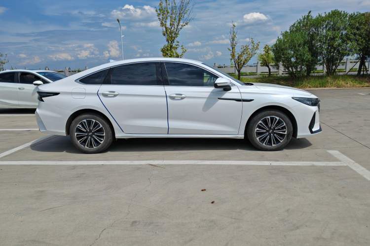 Used Chery Fengyun A8 2024 127 ZHU FENG Version Exterior 3