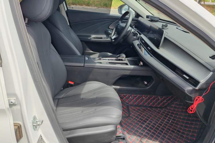 Used Chery Fengyun A8 2024 127 ZHU FENG Version Interior 4