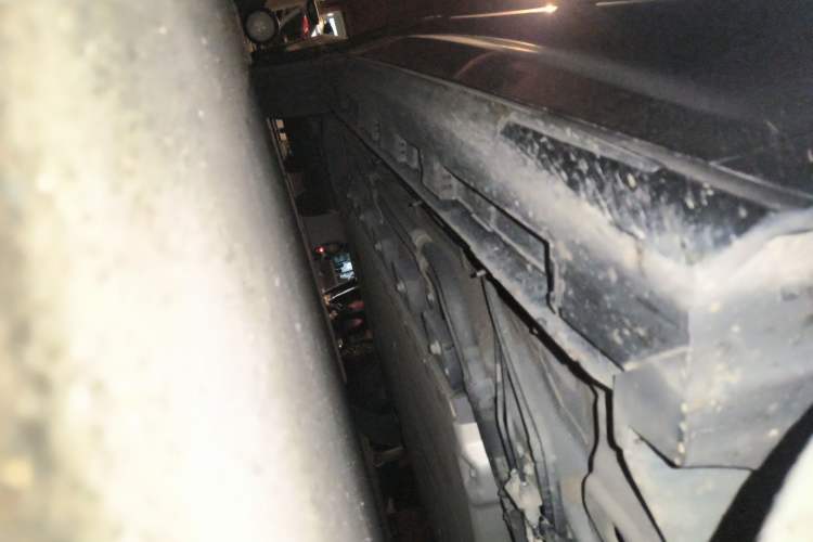 Used Chery Fengyun A8 2024 127 Long-Distance Edition Standard Version Chassis Front Right