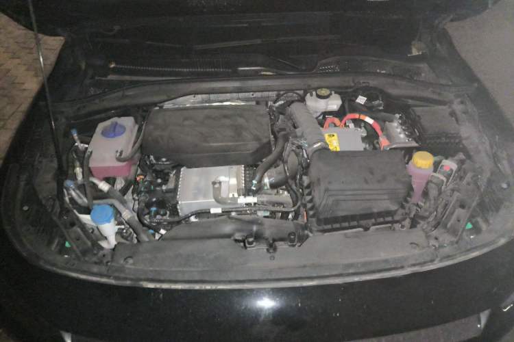 Used Chery Fengyun A8 2024 127 Long-Distance Edition Standard Version Engine Bay