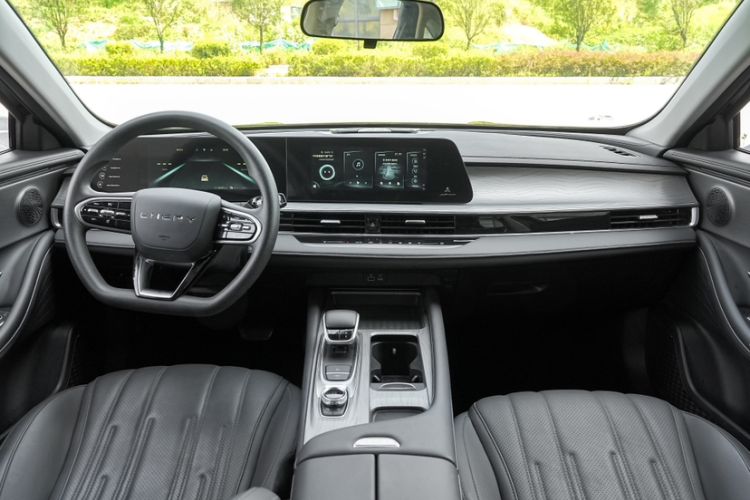 Used Chery Fengyun A8 2024 127 Long-Distance Edition Standard Version Interior 4