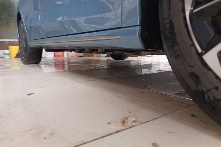Used Chery Fengyun A8 2024 127 Yufeng Edition Right Side Sill