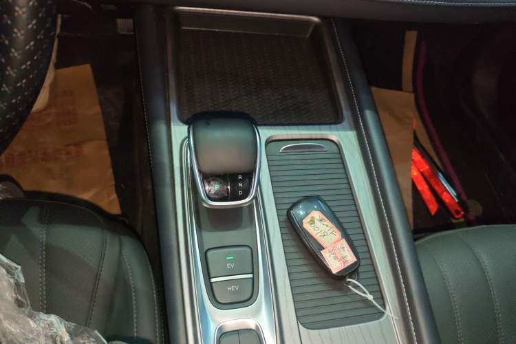 Used Chery Fengyun A8 2024 127 ZHU FENG Version Gear Lever