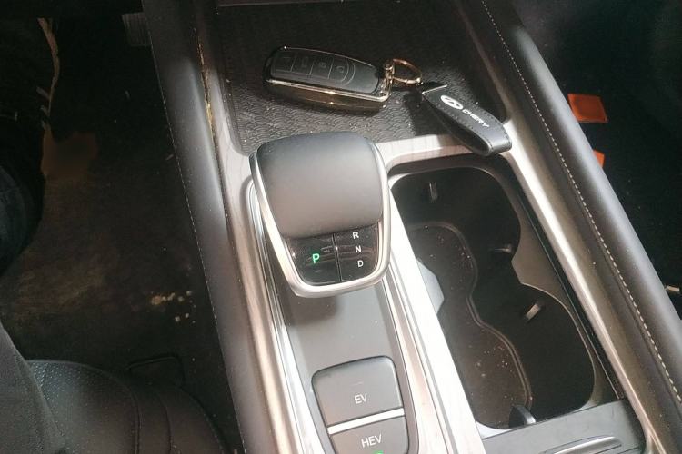 Used Chery Fengyun A8 2024 127 Long-Distance Edition Standard Version Gear Lever