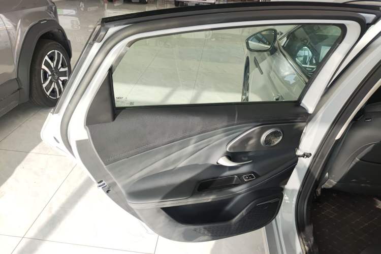 Used Chery Fengyun A8 2024 127 Far Voyage Luxury Edition Interior 8