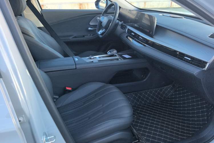 Used Chery Fengyun A8 2024 127 Yufeng Edition Right Front Seat