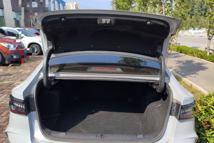 Used Chery Fengyun A8 2024 127 ZHU FENG Version Trunk