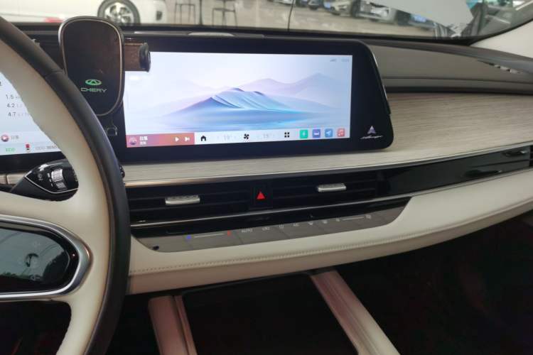 Used Chery Fengyun A8 2024 127 Chasing the Wind Edition Audio And AC Panel