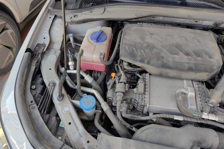 Used Chery Fengyun A8 2024 127 ZHU FENG Version Engine Bay Right