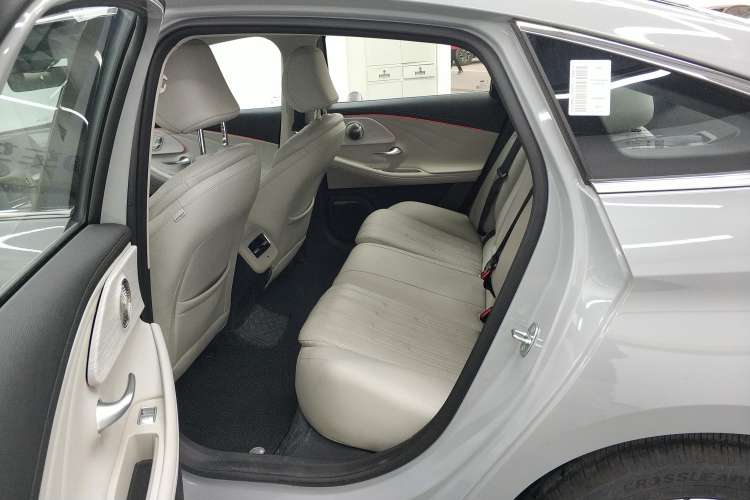 Used Chery Fengyun A8 2024 127 Yufeng Edition Right Rear Seat