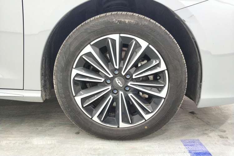 Used Chery Fengyun A8 2024 127 Yufeng Edition Right Rear Wheel Hub
