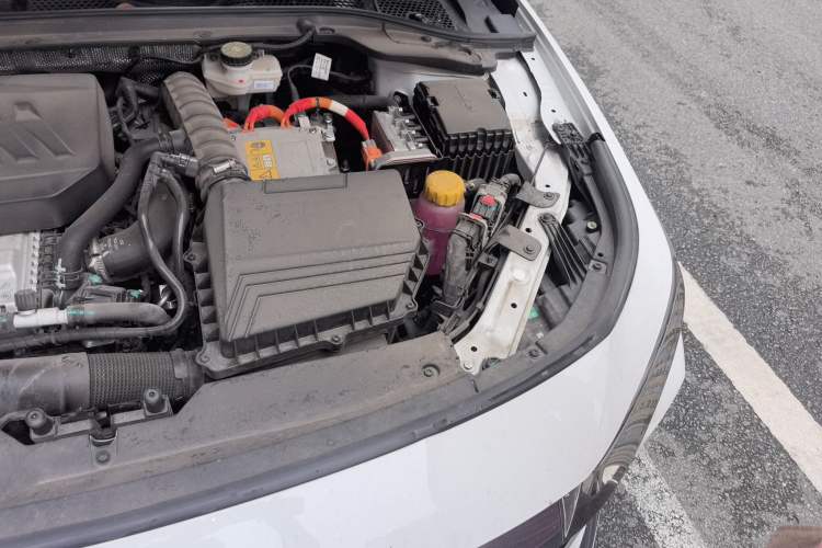 Used Chery Fengyun A8 2024 127 ZHU FENG Version Engine Bay Left