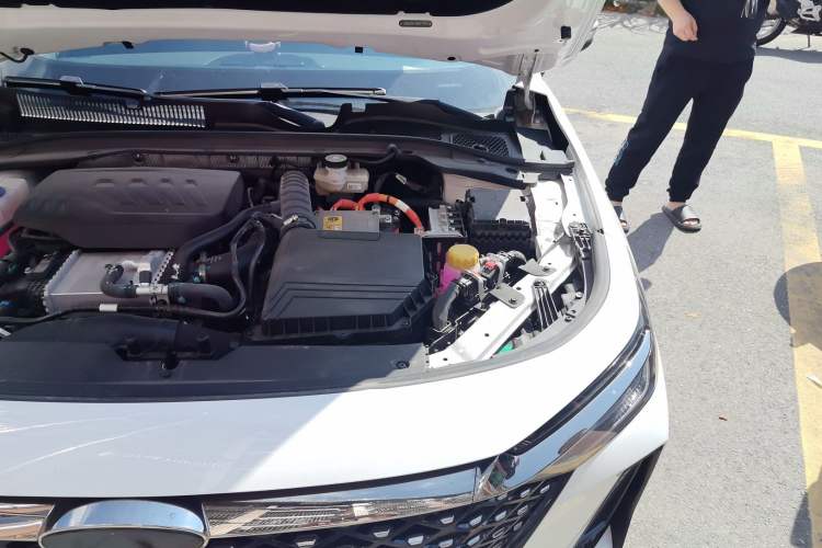 Used Chery Fengyun A8 2024 127 ZHU FENG Version Engine Bay Left