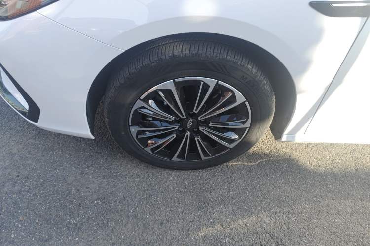 Used Chery Fengyun A8 2024 127 Long-Distance Edition Standard Version Exterior 1