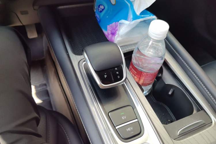 Used Chery Fengyun A8 2024 127 ZHU FENG Version Gear Lever