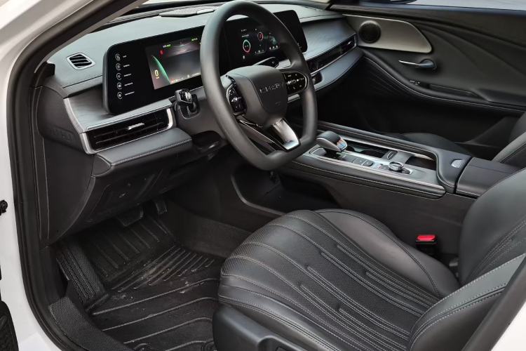 Used Chery Fengyun A8 2024 127 Long-Distance Edition Standard Version Interior 3