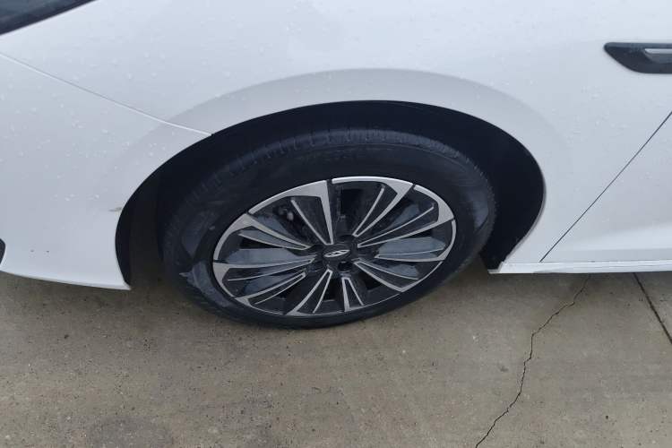 Used Chery Fengyun A8 2024 127 Yufeng Edition Left Front Wheel Hub