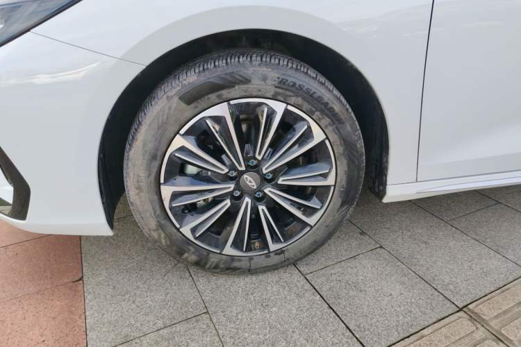 Used Chery Fengyun A8 2024 127 Yufeng Edition Left Front Wheel Hub