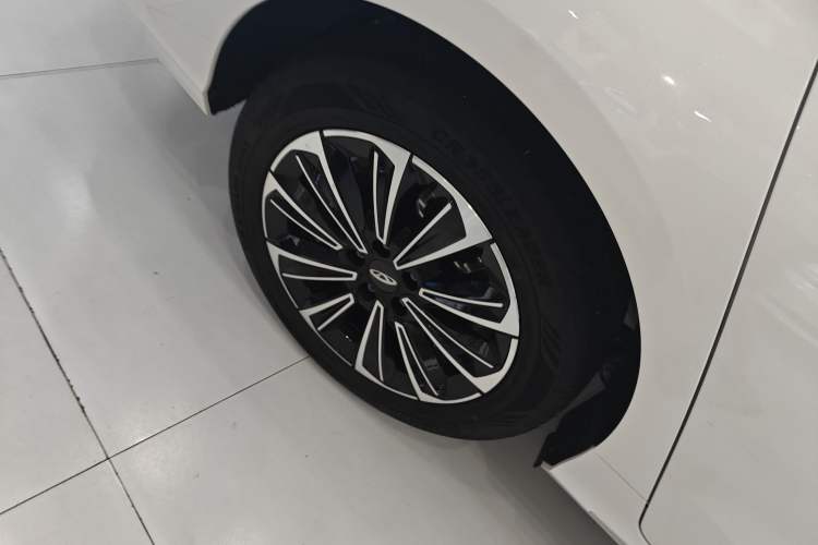 Used Chery Fengyun A8 2024 127 Yufeng Edition Right Rear Wheel Hub