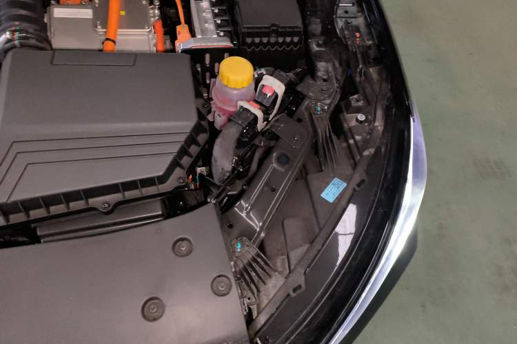 Used Chery Fengyun A8L 2025 1.5 TGDI 145 km Comfort Version Engine Bay Left