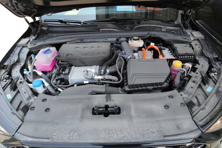 Used Chery Fengyun A8L 2025 1.5 TGDI 145 km Luxury Version Engine Bay