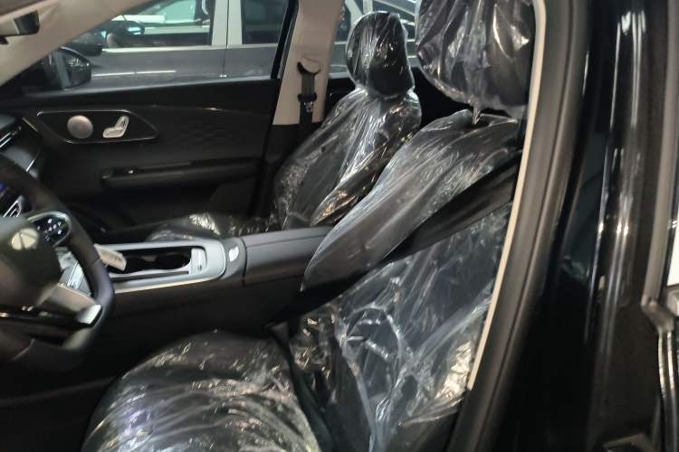 Used Chery Fengyun A8L 2025 1.5 TGDI 145 km Comfort Version Left Front Seat