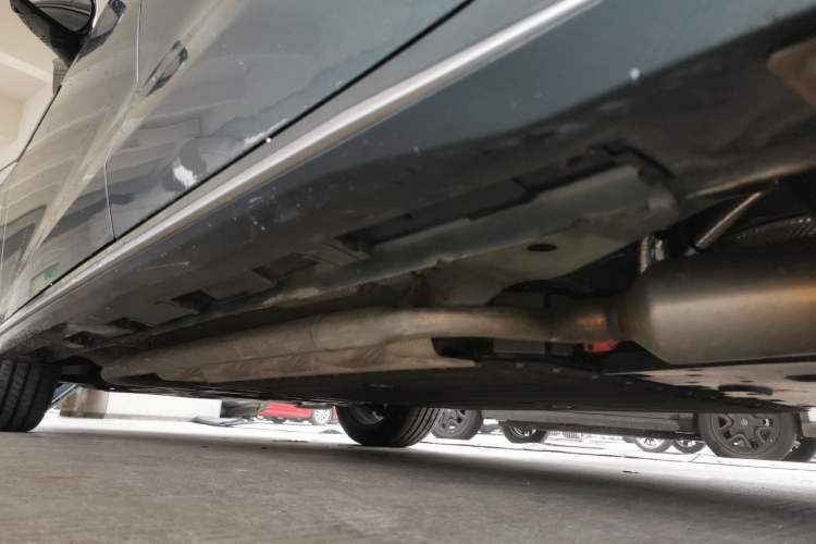 Used Chery Fengyun A8L 2025 1.5 TGDI 145 km Luxury Version Left Side Sill