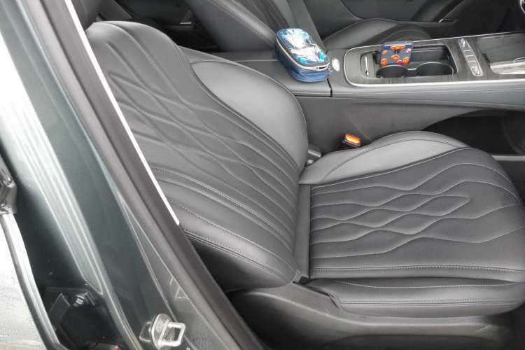 Used Chery Fengyun A8L 2025 1.5 TGDI 145 km Luxury Version Right Front Seat