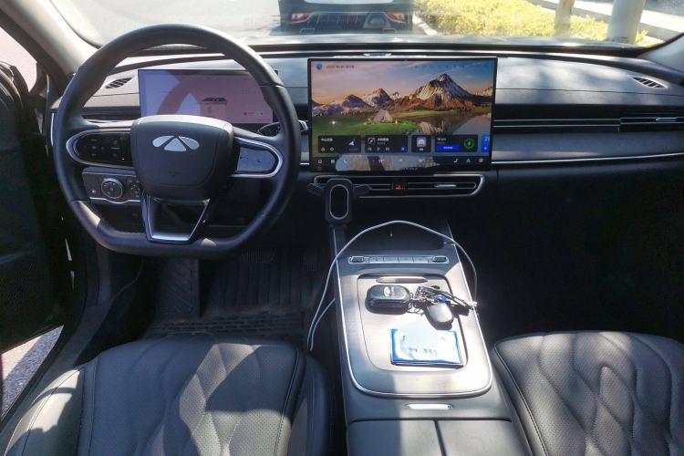 Used Chery Fengyun A8L 2025 1.5 TGDI 145 km Luxury Version Center Console
