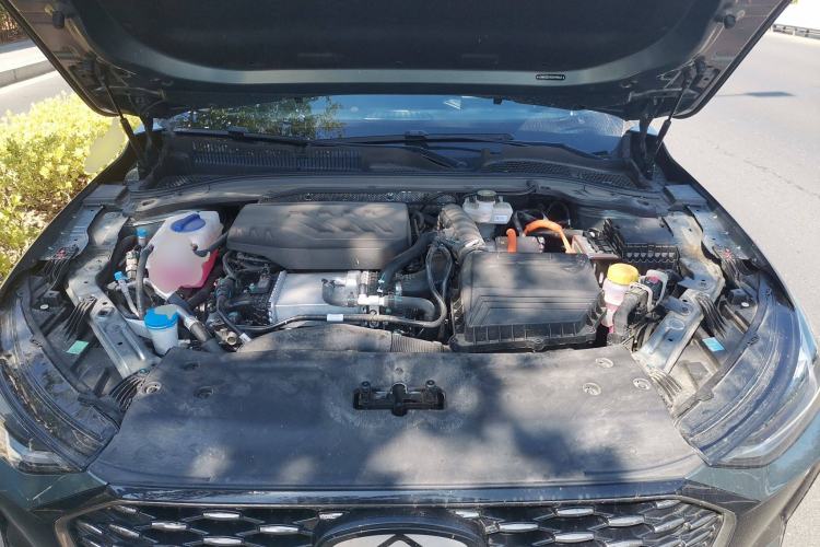 Used Chery Fengyun A8L 2025 1.5 TGDI 145 km Luxury Version Engine Bay