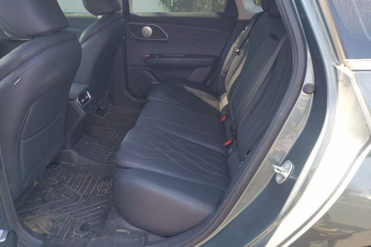 Used Chery Fengyun A8L 2025 1.5 TGDI 145 km Luxury Version Left Rear Seat