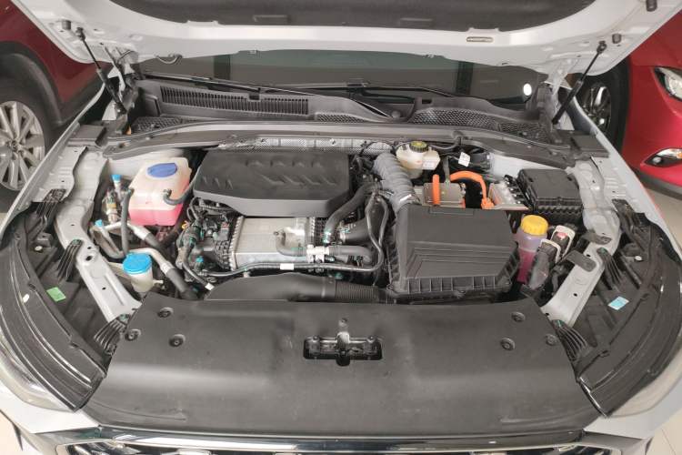 Used Chery Fengyun A8L 2025 1.5 TGDI 145 km Luxury Version Engine Bay