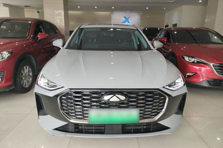 Used Chery Fengyun A8L 2025 1.5 TGDI 145 km Luxury Version Exterior 1
