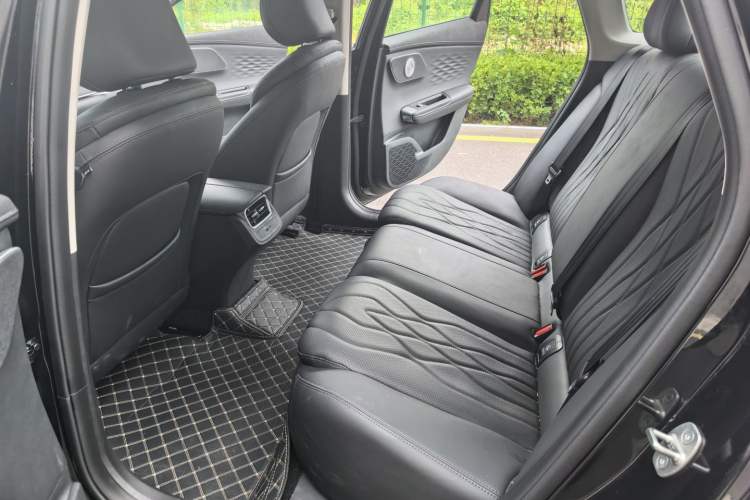 Used Chery Fengyun A8L 2025 1.5 TGDI 145 km Standard Version Exterior 10