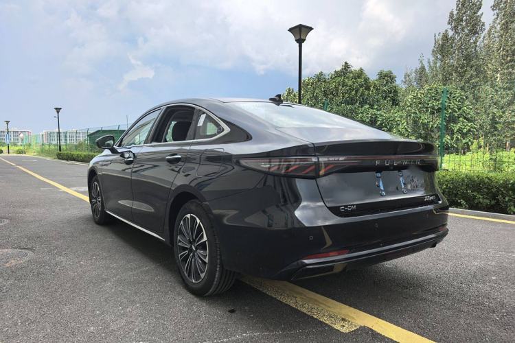 Used Chery Fengyun A8L 2025 1.5 TGDI 145 km Standard Version Exterior 6