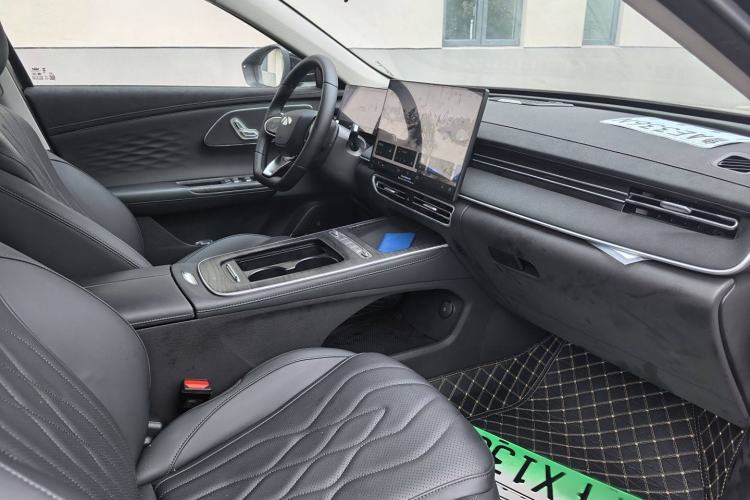 Used Chery Fengyun A8L 2025 1.5 TGDI 145 km Standard Version Exterior 9