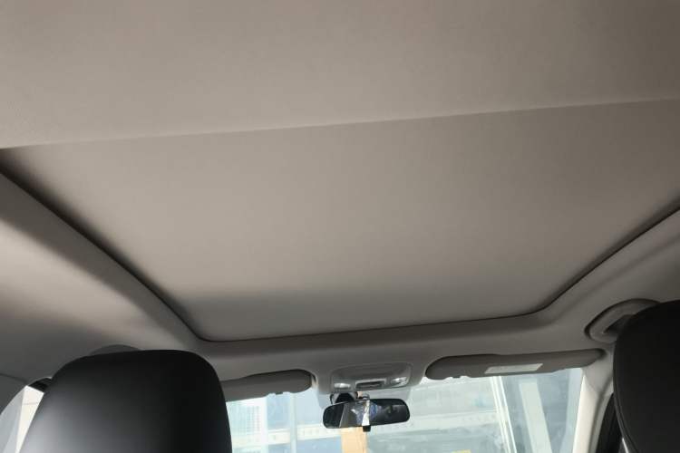 Used Chery Fengyun A8L 2025 1.5 TGDI 145 km Comfort Version Headliner
