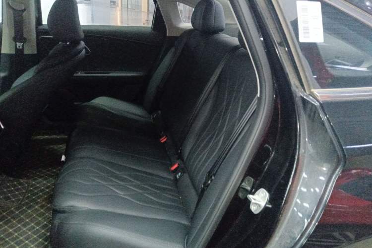 Used Chery Fengyun A8L 2025 1.5 TGDI 145 km Standard Version Interior 4