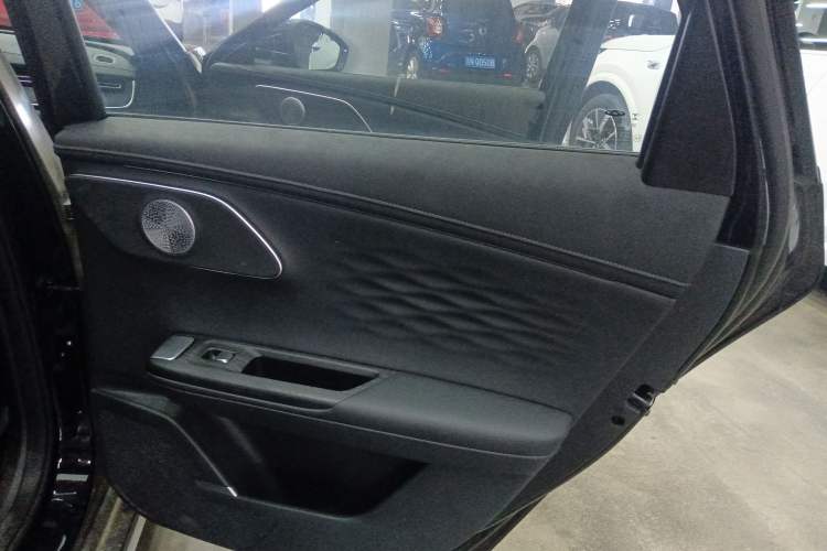 Used Chery Fengyun A8L 2025 1.5 TGDI 145 km Standard Version Interior 6