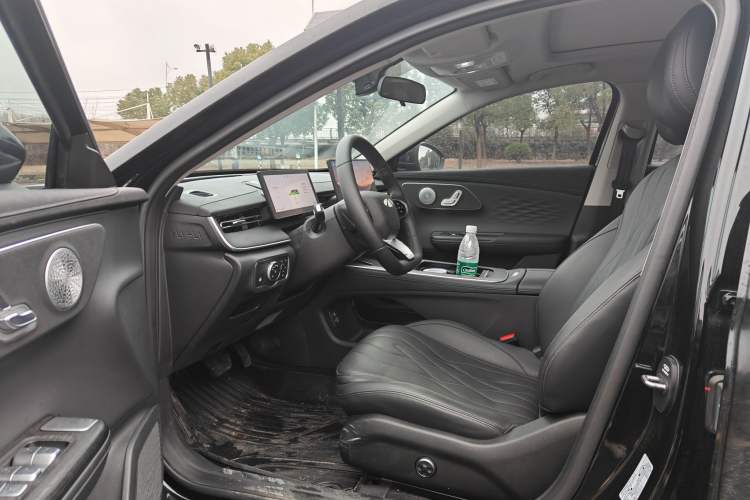 Used Chery Fengyun A8L 2025 1.5 TGDI 145 km Comfort Version Interior 7
