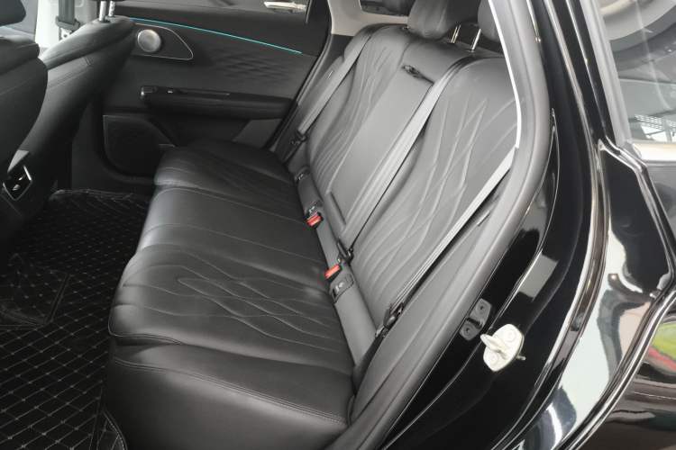 Used Chery Fengyun A8L 2025 1.5 TGDI 145 km Luxury Version Left Rear Seat
