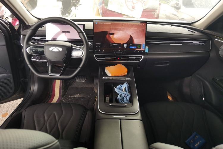 Used Chery Fengyun A8L 2025 1.5 TGDI 145 km Luxury Version Center Console