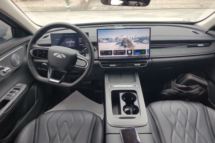 Used Chery Fengyun A8L 2025 1.5 TGDI 145 km Luxury Version Center Console