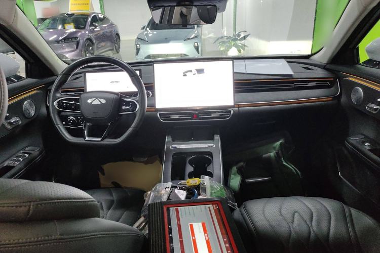 Used Chery Fengyun A8L 2025 1.5 TGDI 145 km Luxury Version Center Console