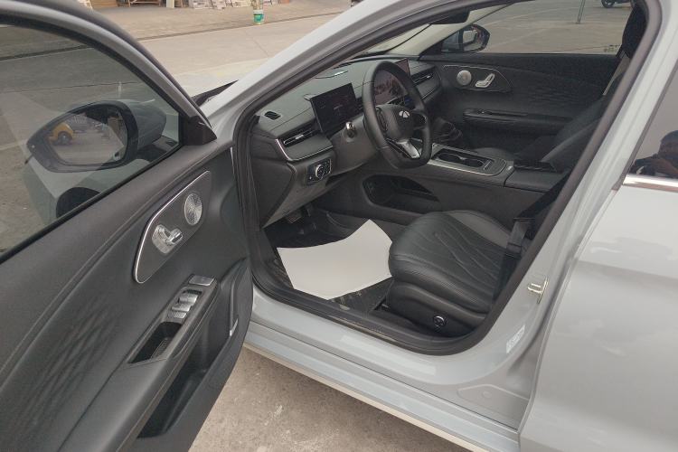 Used Chery Fengyun A8L 2025 1.5 TGDI 145 km Luxury Version Driver Seat