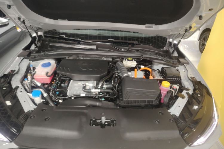 Used Chery Fengyun A8L 2025 1.5 TGDI 145 km Luxury Version Engine Bay