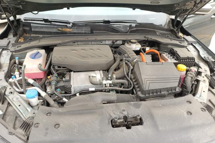 Used Chery Fengyun A8L 2025 1.5 TGDI 145 km Luxury Version Engine Bay