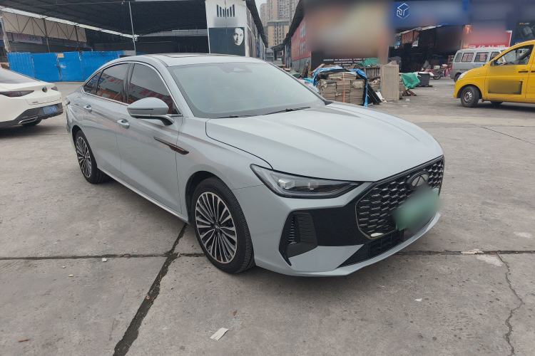 Used Chery Fengyun A8L 2025 1.5 TGDI 145 km Luxury Version Exterior 1